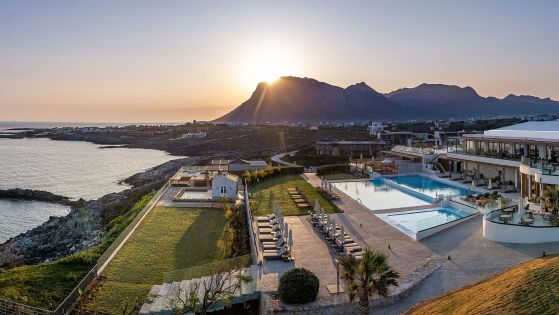 AULUS CHANIA CURIO COLLECTION BY HILTON