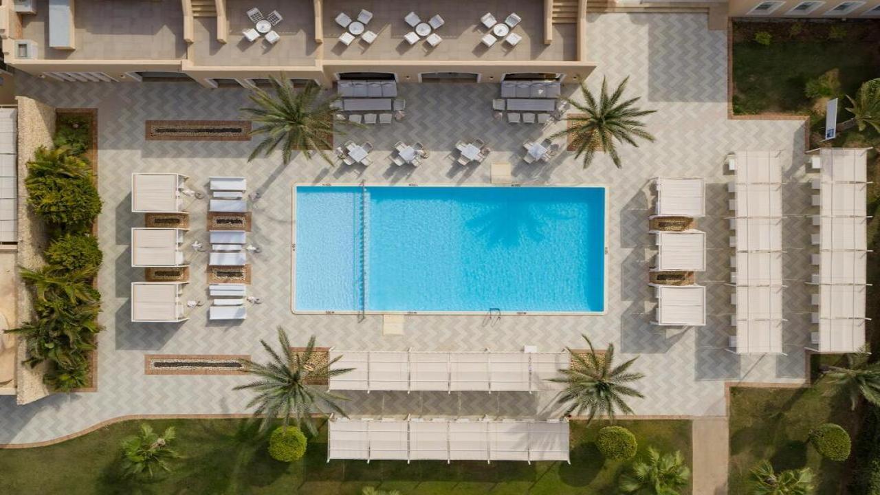 Jaz Almazino Almaza Bay Superior